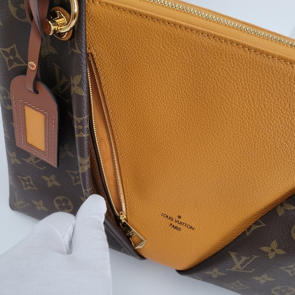 Louis Vuitton Monogram V Tote MM in Safran - Picture 3 of 13